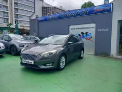 Cinza Usado 2015 Ford Focus Trend Carrinha | € 7.990 (Preço justo)