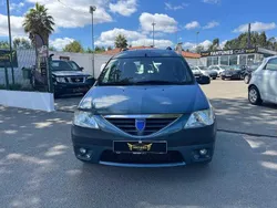 Azul Usado 2009 Dacia Logan Sedan | € 4.500