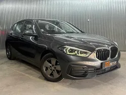 Cinzento Usado 2021 BMW 116 Citadino | € 19.950 (Super Preço)
