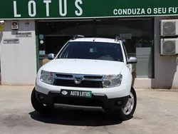 Branco Usado 2011 Dacia Duster Prestige SUV | € 9.970 (Preço justo)