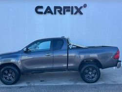 Cinzento Usado 2022 Toyota HiLux Pickup | € 29.999 (Bom preço)