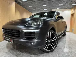 Preto Usado 2015 Porsche Cayenne SUV | € 42.900 (Preço justo)
