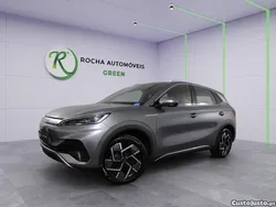 Cinza Usado 2023 BYD Atto 3 Design SUV | € 29.499 (Preço justo)