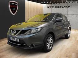 Cinza Usado 2015 Nissan Qashqai SUV | € 16.750 (Preço elevado)