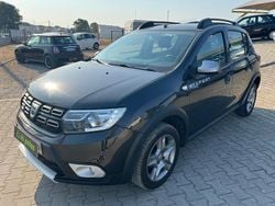 Preto Usado 2016 Dacia Sandero Stepway Citadino | € 8.990 (Preço justo)