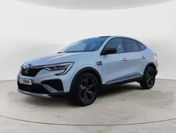 Branco Usado 2023 Renault Arkana RS Line SUV | € 29.800 (Preço justo)
