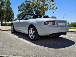 Cinzento Usado 2010 Mazda MX5 Cabrios | € 11.500