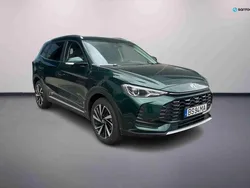 Verde Usado 2025 MG ZS Luxury Sedan | € 28.990