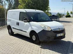 Branco Usado 2015 Opel Combo Monovolume | € 6.900