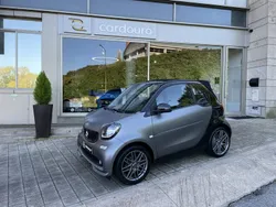 Cinzento preto Usado 2019 Smart ForTwo Electric Drive Coupé | € 14.900 (Caro)