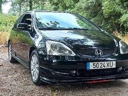 Usado 2004 Honda Civic | € 4.790 (Caro)