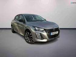 Cinzento Usado 2024 Peugeot e-208 Active Citadino | € 32.000