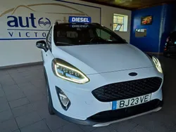 Branco Usado 2019 Ford Fiesta Active Citadino | € 16.000