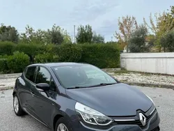 Cinzento Usado 2018 Renault Clio IV Citadino | € 13.500 (Preço justo)