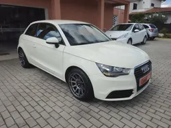 Branco Usado 2012 Audi A1 Attraction Citadino | € 10.750 (Preço justo)