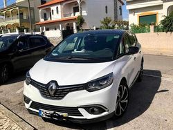 Branco Usado 2019 Renault Grand Scénic IV Monovolume | € 18.900