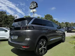 Cinzento Usado 2022 Peugeot 5008 GT Monovolume | € 30.750 (Preço justo)