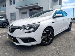 Branco Usado 2016 Renault Mégane III Zen | € 9.990 (Bom preço)
