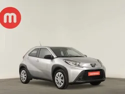 Cinzento Usado 2023 Toyota Aygo Citadino | € 15.999 (Preço justo)