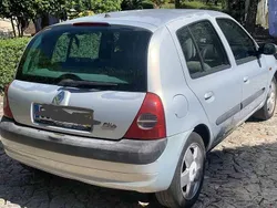 Usado 2004 Renault Clio II Sedan | € 1.750 (Bom preço)