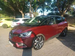 Vermelho Usado 2018 Renault Scénic IV Monovolume | € 8.500 (Super Preço)