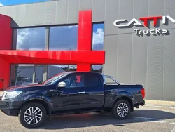 Azul Usado 2017 Nissan Navara N-Connecta Pickup | € 22.900 (Preço justo)