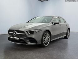 Cinza Usado 2021 Mercedes A250 AMG line Sedan | € 26.750 (Preço justo)