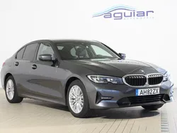 Cinza Usado 2021 BMW 320 Sport Line Sedan | € 30.900
