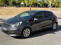 Usado 2016 Kia Rio EX Sedan | € 8.095 (Preço justo)