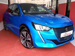 Azul Usado 2020 Peugeot e-208 GT Citadino | € 21.490 (Preço justo)