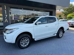 Branco Usado 2016 Mitsubishi L200 Instyle Pickup | € 31.999