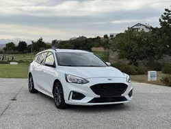 Usado 2019 Ford Focus ST-Line Sedan | € 16.990 (Bom preço)