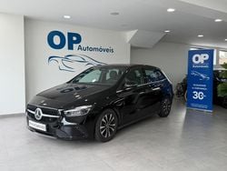 Preto Usado 2023 Mercedes B180 Style Monovolume | € 32.450 (Preço elevado)