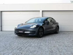 Cinzento Usado 2021 Tesla Model 3 Standard Range Plus Sedan | € 26.500 (Preço justo)