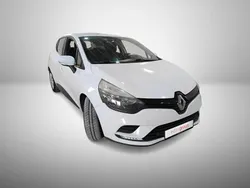 Branco Usado 2016 Renault Clio IV Zen | € 9.490 (Bom preço)
