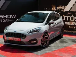 Cinzento Usado 2019 Ford Fiesta Citadino | € 18.900 (Preço justo)