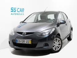 Cinza Usado 2008 Mazda 2 Exclusive Citadino | € 5.990 (Caro)