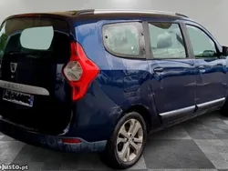 Azul Usado 2015 Dacia Lodgy Monovolume | € 6.500