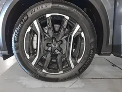 Azul Novo 2025 Peugeot 5008 Monovolume | € 46.490 (Caro)