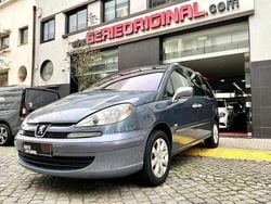 Cinzento Usado 2006 Peugeot 807 Monovolume | € 5.650