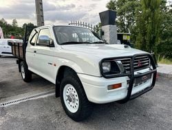 Branco Usado 1997 Mitsubishi L200 Pickup | € 12.450 (Preço justo)