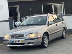 Usado 2001 Volvo V40 Sedan | € 1.390
