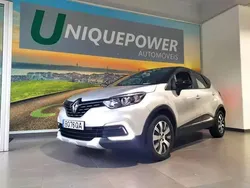 Cinza prata Usado 2019 Renault Captur SUV | € 11.990 (Preço justo)