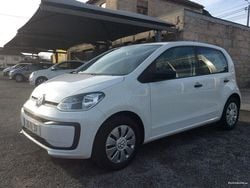 Branco Usado 2017 VW up! take up! Citadino | € 8.890 (Preço justo)