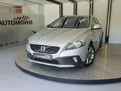 Cinzento Usado 2015 Volvo V40 CC Carrinha | € 14.900 (Preço justo)