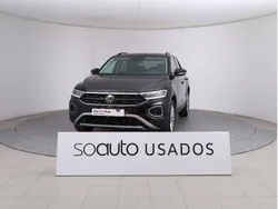 Preto metalizado Novo 2024 VW T-Roc SUV | € 26.990 (Preço justo)