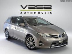 Cinza Usado 2014 Toyota Auris Hybrid Carrinha | € 14.950