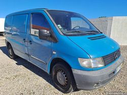 Azul Usado 2000 Mercedes Vito | € 5.000