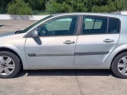 Cinza Usado 2004 Renault Mégane Coupé Coupé | € 1.799