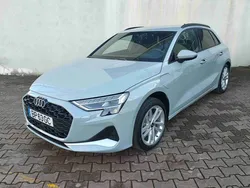 Cinzento Usado 2024 Audi A3 Sportback e-tron Advanced Sedan | € 49.990